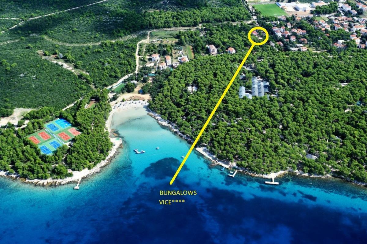 Bungalow Vice With Pool Pakoštane 外观 照片